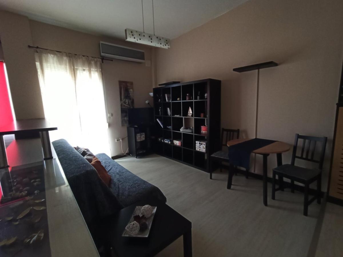 Modern Apartment, 5΄ Walk From Central Metro Station 아테네 외부 사진