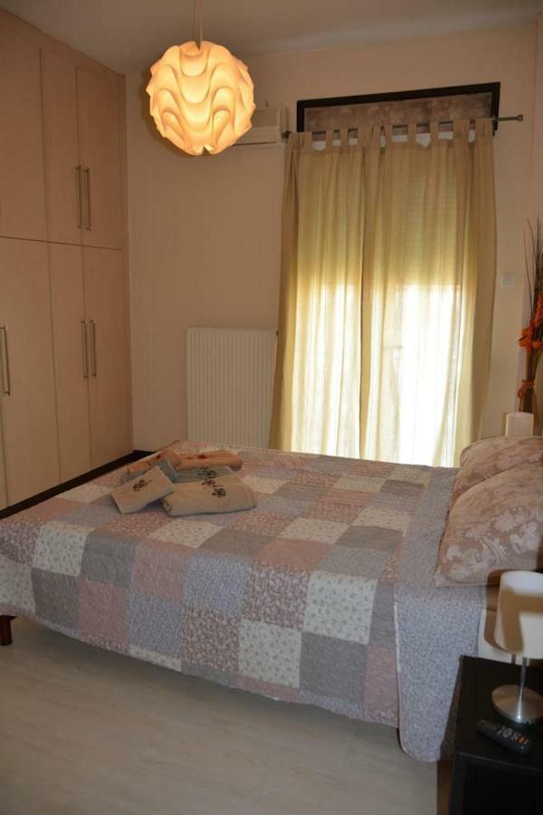 Modern Apartment, 5΄ Walk From Central Metro Station 아테네 외부 사진