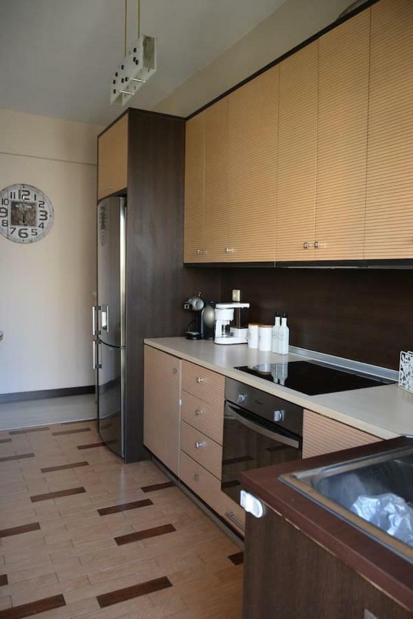 Modern Apartment, 5΄ Walk From Central Metro Station 아테네 외부 사진