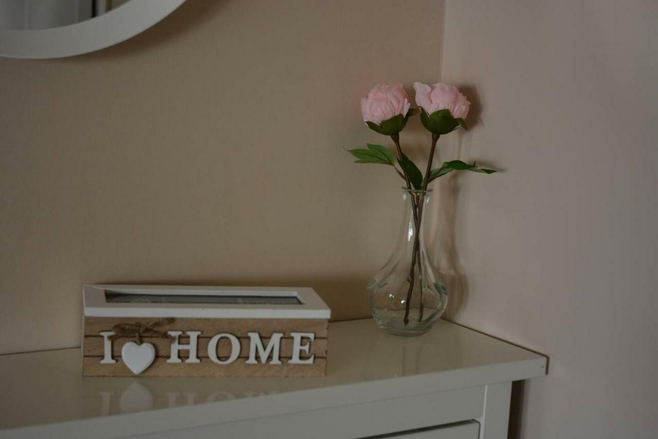 Modern Apartment, 5΄ Walk From Central Metro Station 아테네 외부 사진